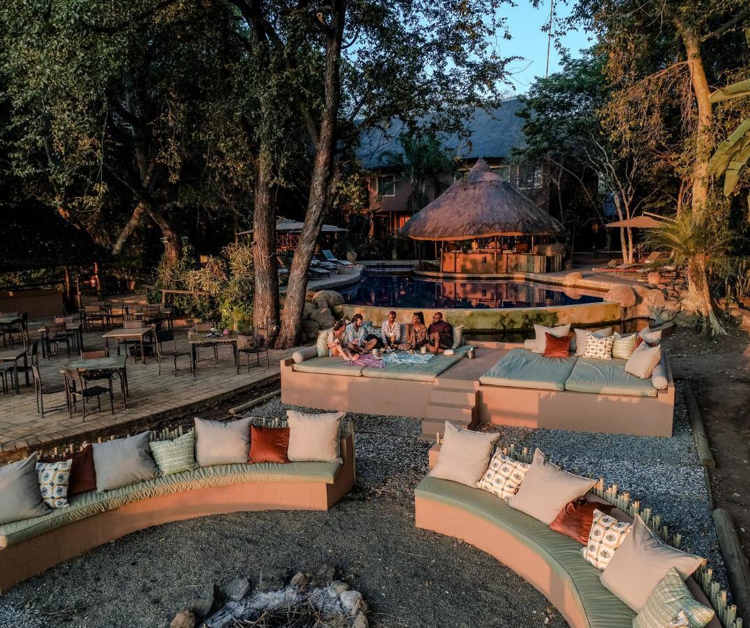 Chobe Marina Lodge Касане Экстерьер фото