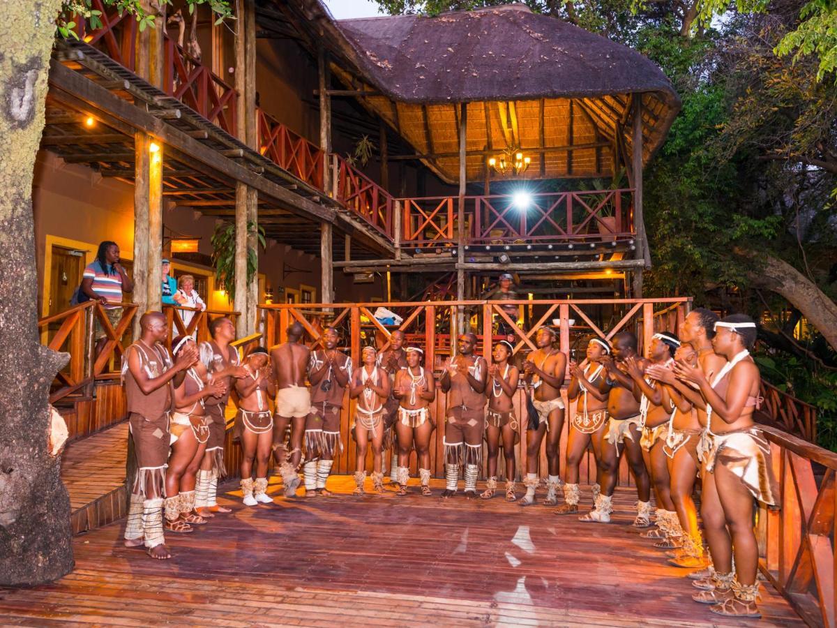 Chobe Marina Lodge Касане Экстерьер фото